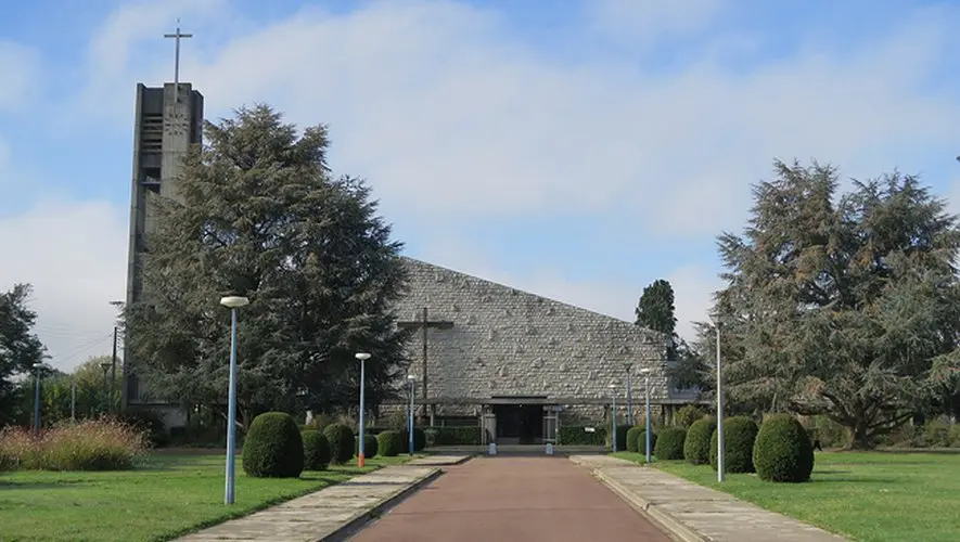 église Sainte Jehanne Le Passage d"Agen